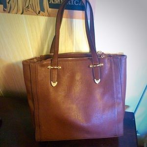 Gorgeous structured brown bag