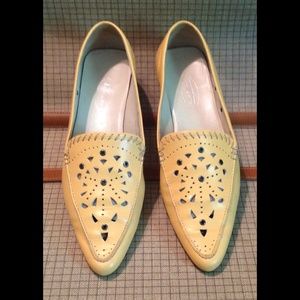 Talbots leather laser cut flats SPRING COLOR!