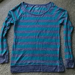 25% off bundles, Striped top