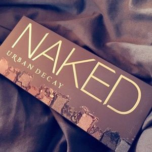 🚫SOLD🚫 DAMAGED Naked palette.