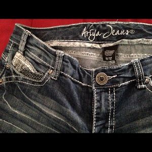 Aria Jeans Curvy Fit from Macy's