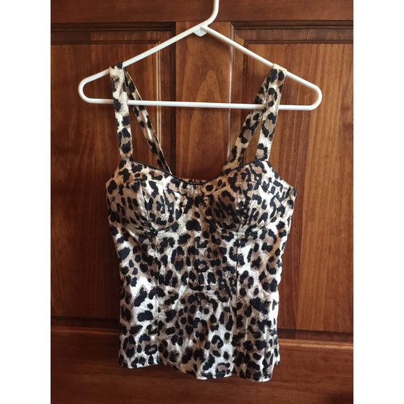 Sexy GUESS top