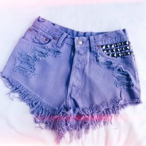 Purple dyed high rise levis shorts