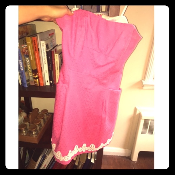 Lilly Pulitzer Pink & white Embroidery dress