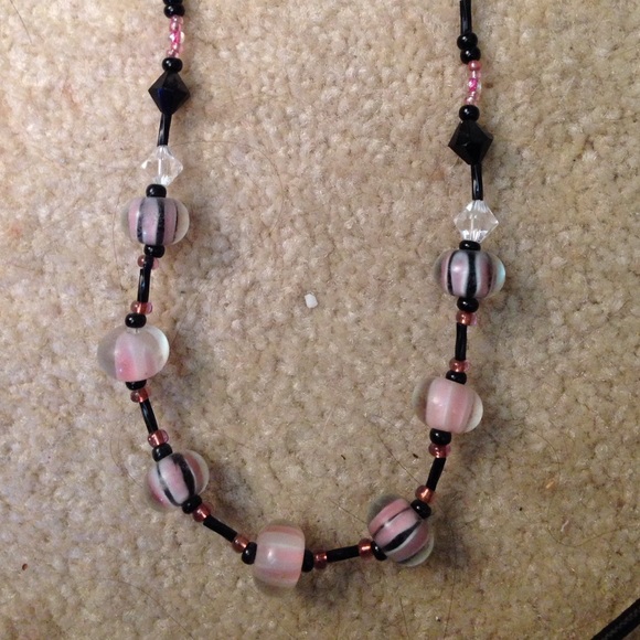 🌸HANDMADE NECKLACE🌸 - Picture 3 of 4