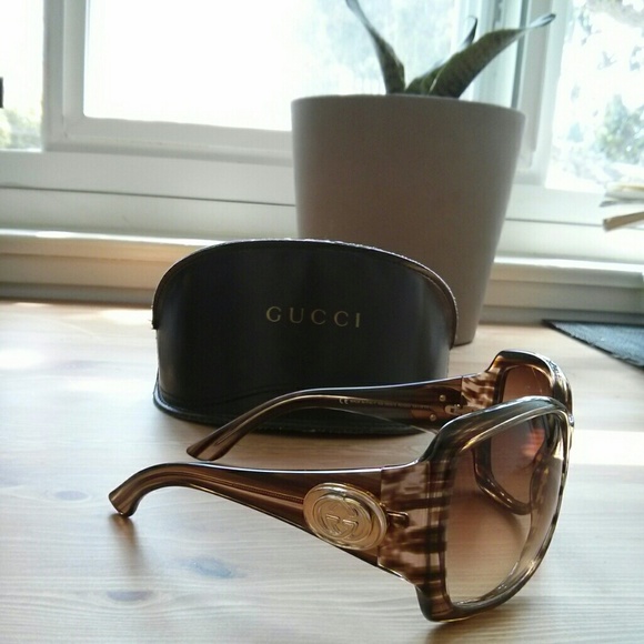 Authentic Gucci Sunglasses - Picture 2 of 4