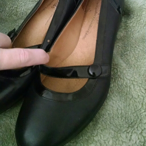 SOFT SPOT LEATHER FLATS - Picture 2 of 4