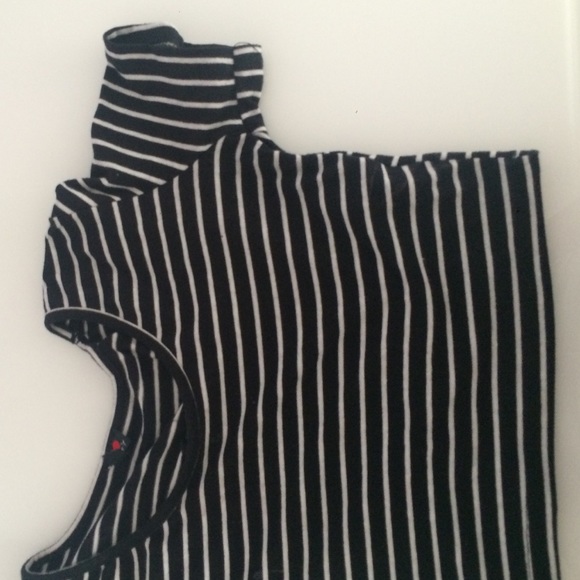 Black and white crop top with heart in back