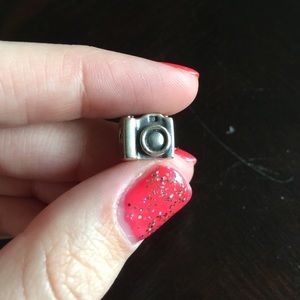 Pandora charm! Camera 📷💕