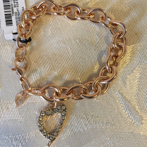 🆕💗Talia Sodi Link Bracelet with Heart Charm💗 - Picture 3 of 4