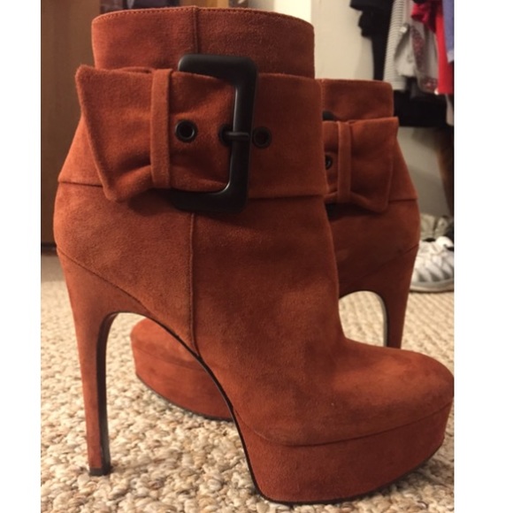 Via Spiga orange/brown suede booties