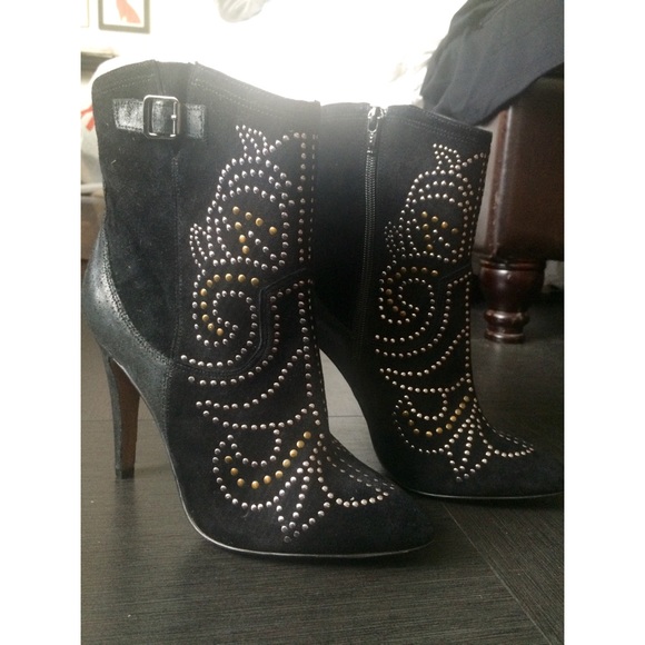 🔅STUDDED BOOTIE🔅