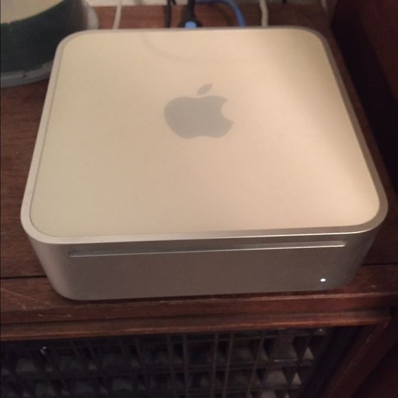 2004 Mac mini