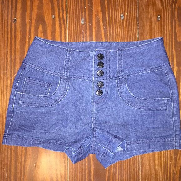 GUESS DARK denim shorts