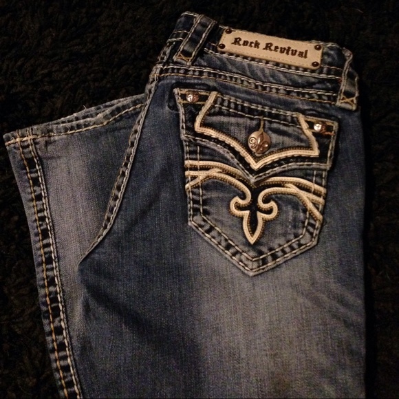 Size 25 Rock Revivals 😍