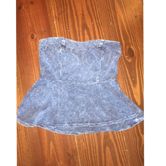 NEW kirra strapless shirt