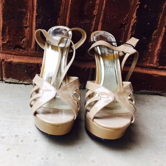 Never worn tan heels forever 21