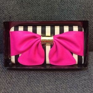 Betsey Johnson Zip Around Bow Nanza Wallet