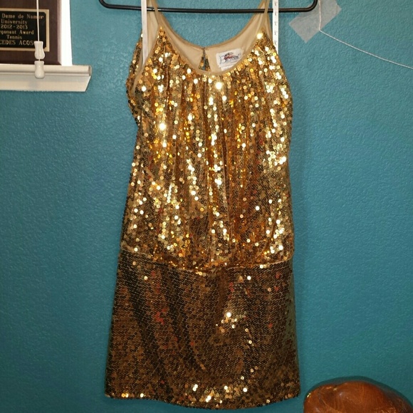 Gold sequin dress!