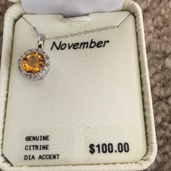 Necklace - Picture 2 of 2