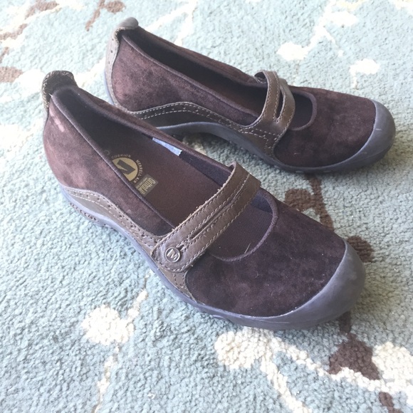 BUY 2 PAIR GET 1 FREE! Brown Mary Jane Merrells - Picture 3 of 4