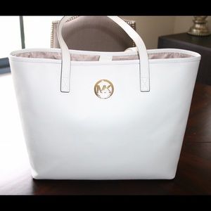Michael Kors Large Saffiano Tote