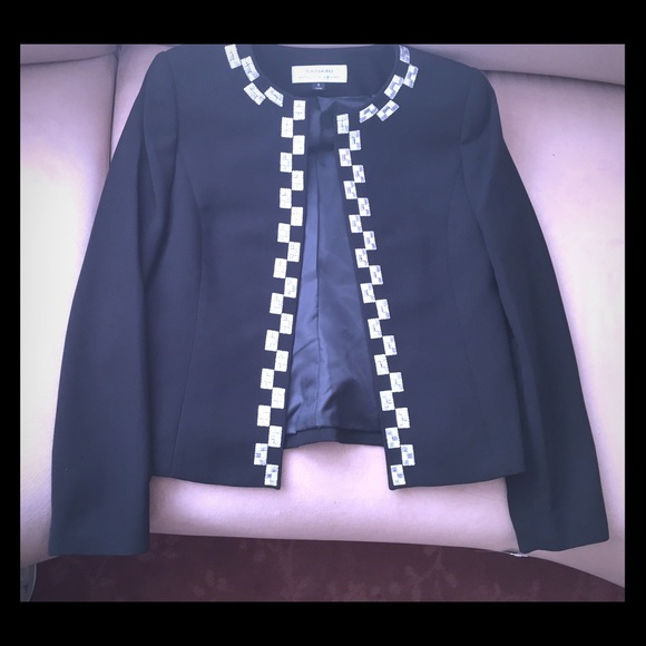 T Tahari suit - Picture 1 of 4