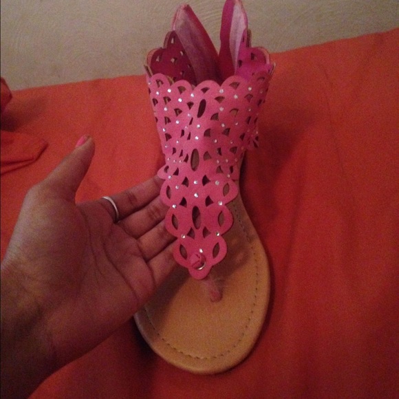 Pink sandles - Picture 1 of 1