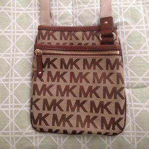 Michael Kors Cross Body bag