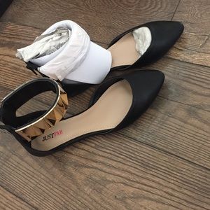 Brand new justfab flats only tried on