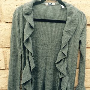 Gray light weight Sweater. Size S