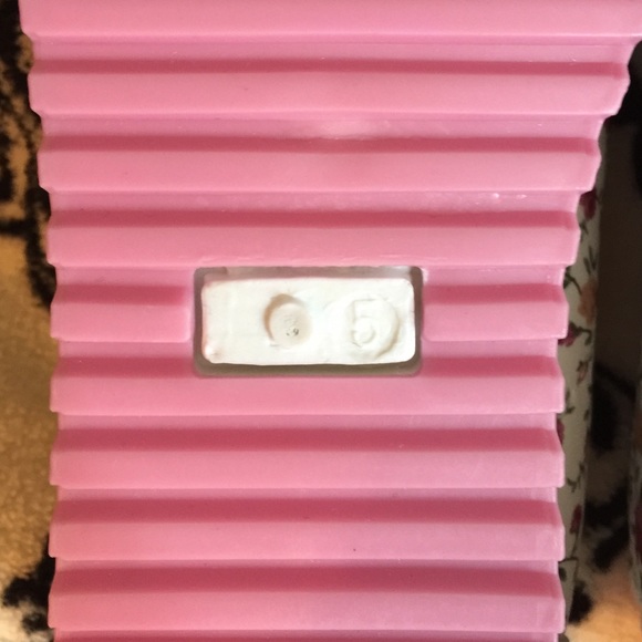 💐 Floral Sneakers 💐 - Picture 4 of 4