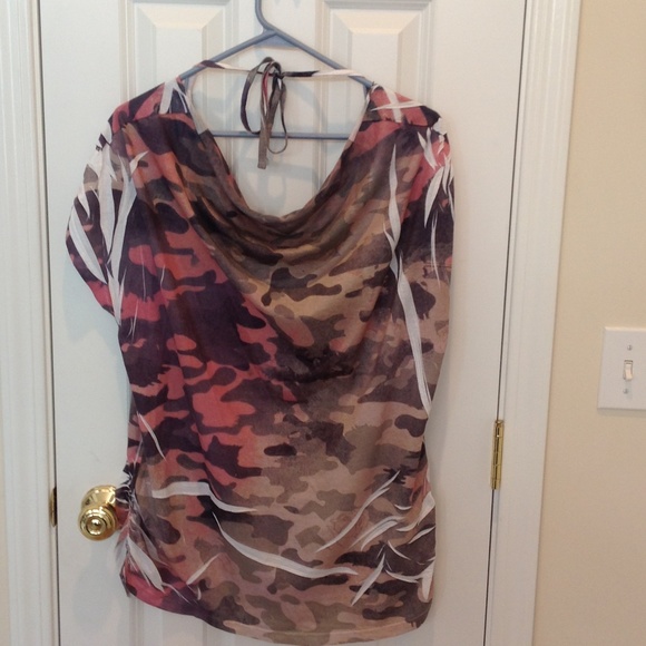 Plus size top - Picture 2 of 4