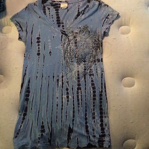 Buckle shirt size medium