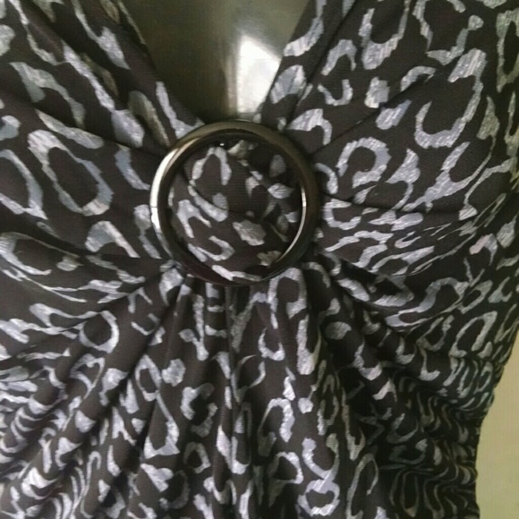 BLACK AND GREY DRESS TOP - Picture 3 of 4