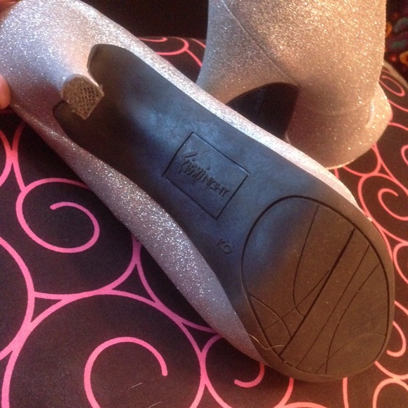 Shoes - Picture 4 of 4