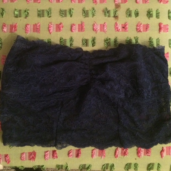 American Eagle navy all lace bandeau - Picture 1 of 2