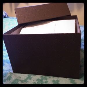 Gucci box