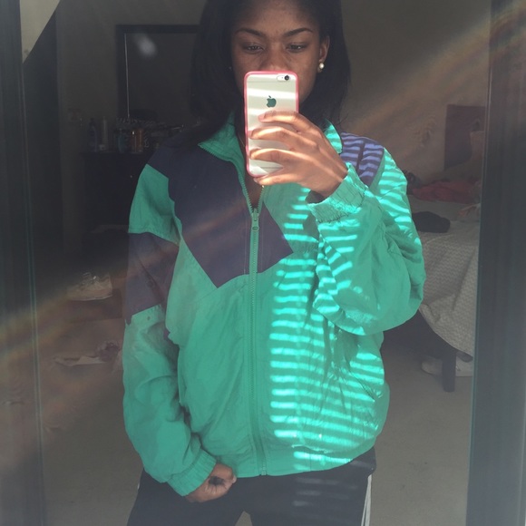 Vintage 90s Oversized Windbreaker