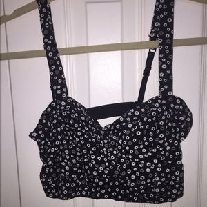 Black and white floral printed crop top