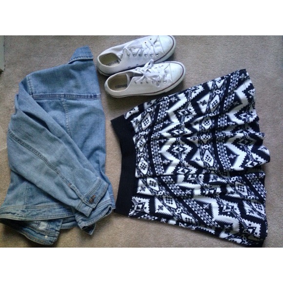 Geometric skater skirt.