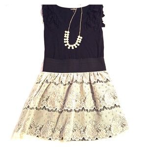 NWT black and cream lace skirt