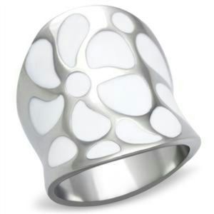 Cocktail ring