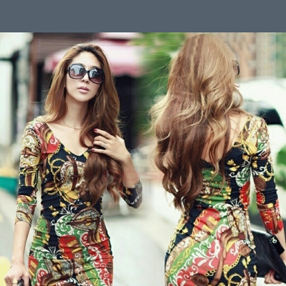 Long Sleeved Dress Fits Like a Large not XL