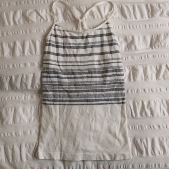 Workout tank - Picture 1 of 4