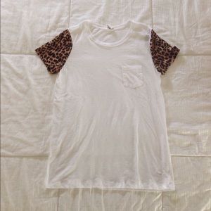PINK Victoria's Secret cheetah print tee shirt