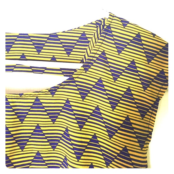 Foreign Exchange modern blouse