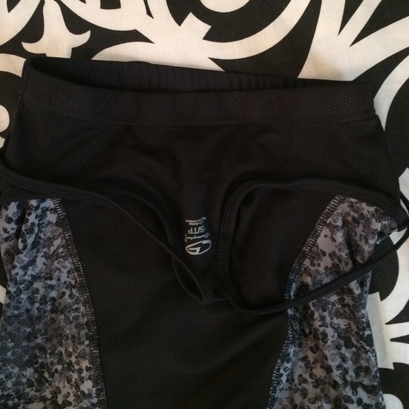 Workout tank - Picture 3 of 3