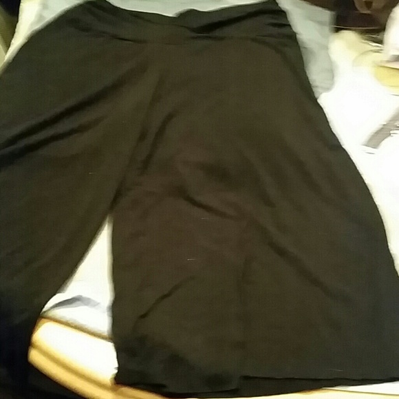 Blavk jersey skort - Picture 1 of 3