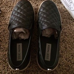 Steve Madden quilted shoes